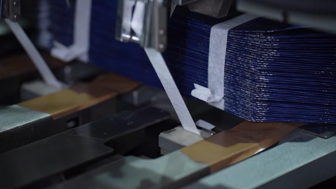 9 Automatic strapping 9 Automatische Umreifung