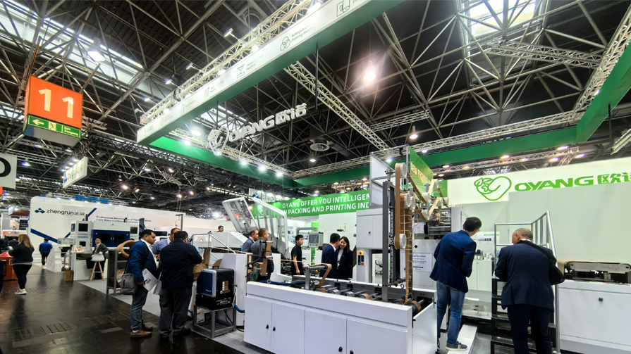 Exhibitions Ausstellungen