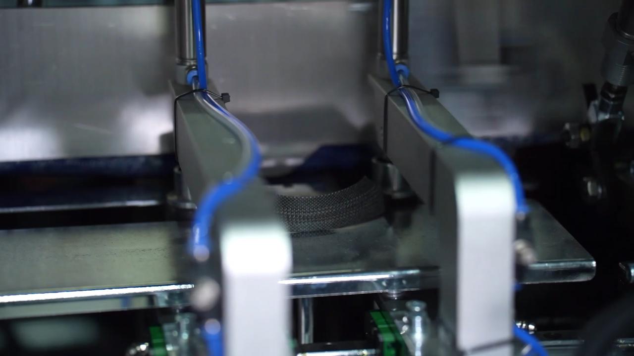 4 Handle Online Attachment 4 Behandeln Sie Online-Anhänge