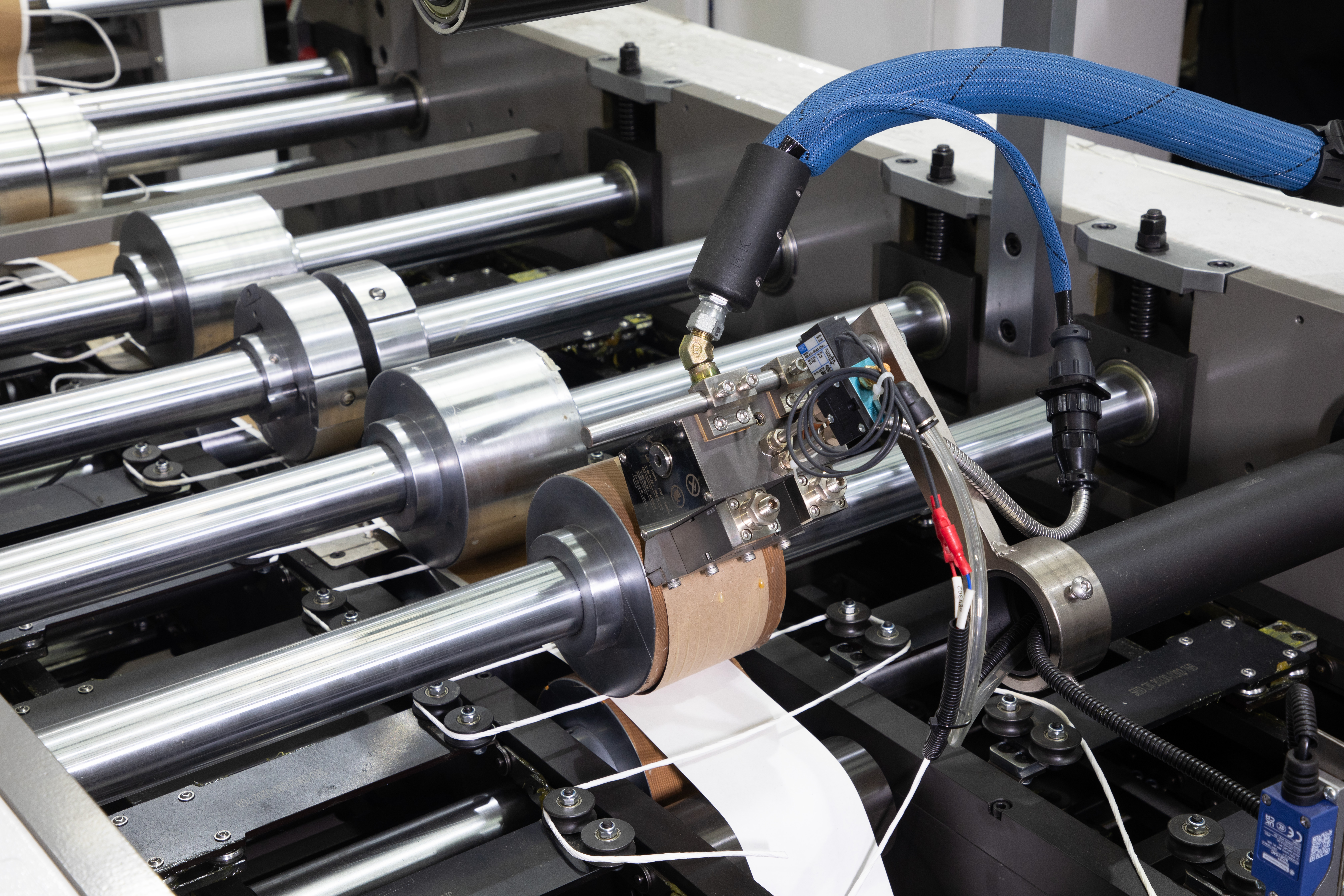 Intelligente Taschenherstellungsmaschine mit verdrehtem Griff