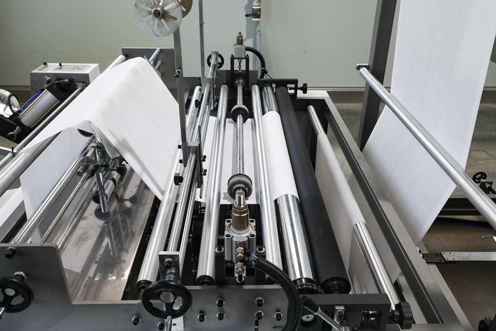 Smart 17-C700/800 Nicht gewebter D-Cut-Taschenherstellung Maschine