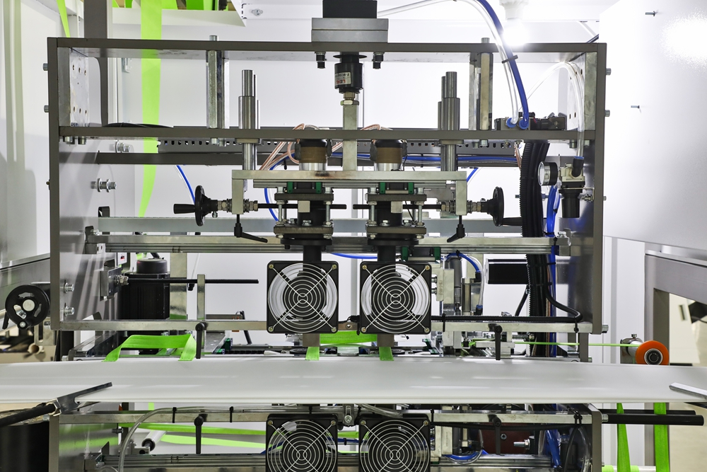 Smart 17 XC700 Nicht gewebter 3-in 1-Taschenherstellungsmaschine mit Online-Griff