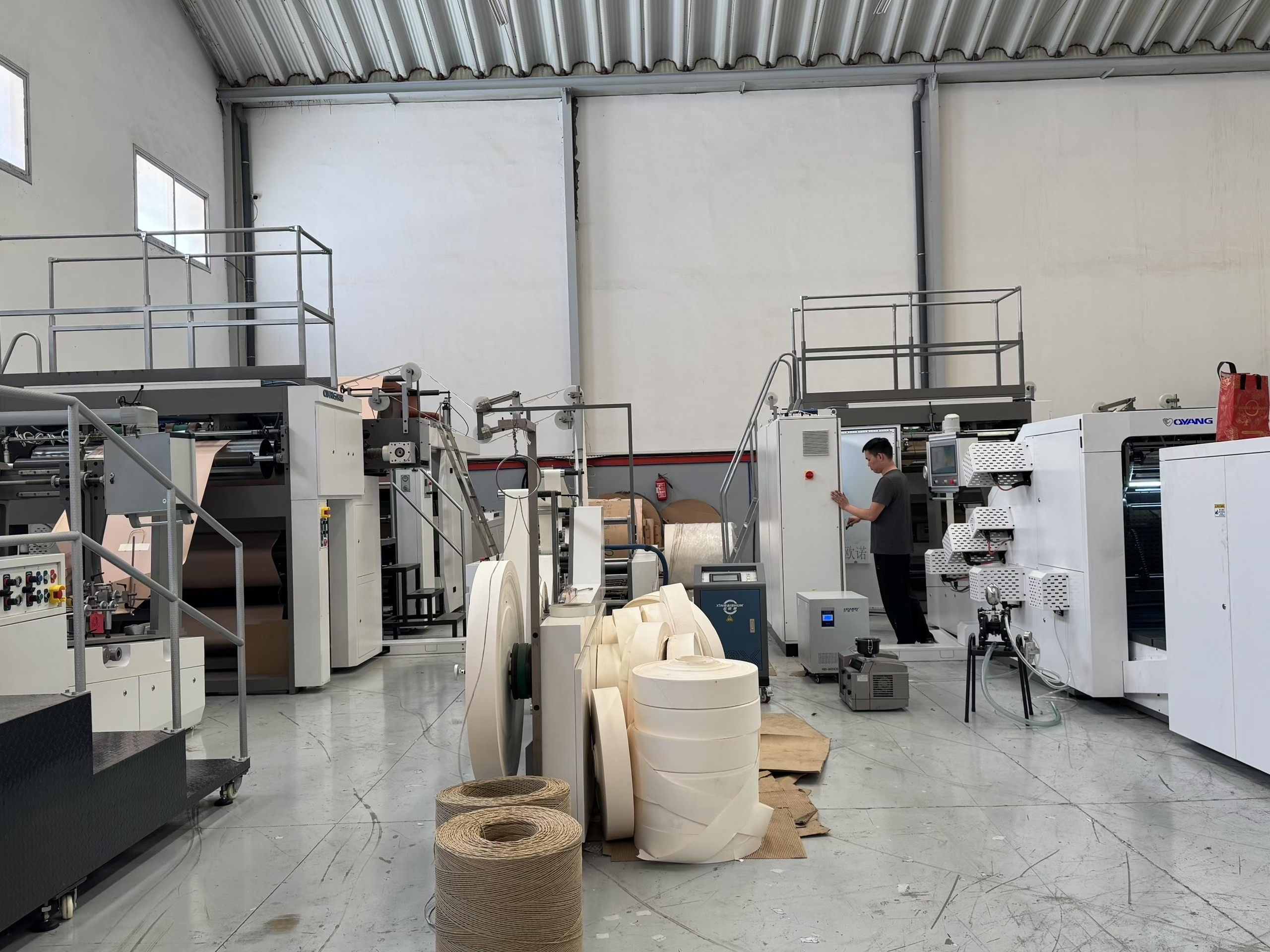 ~!phoenix_varIMG14!~