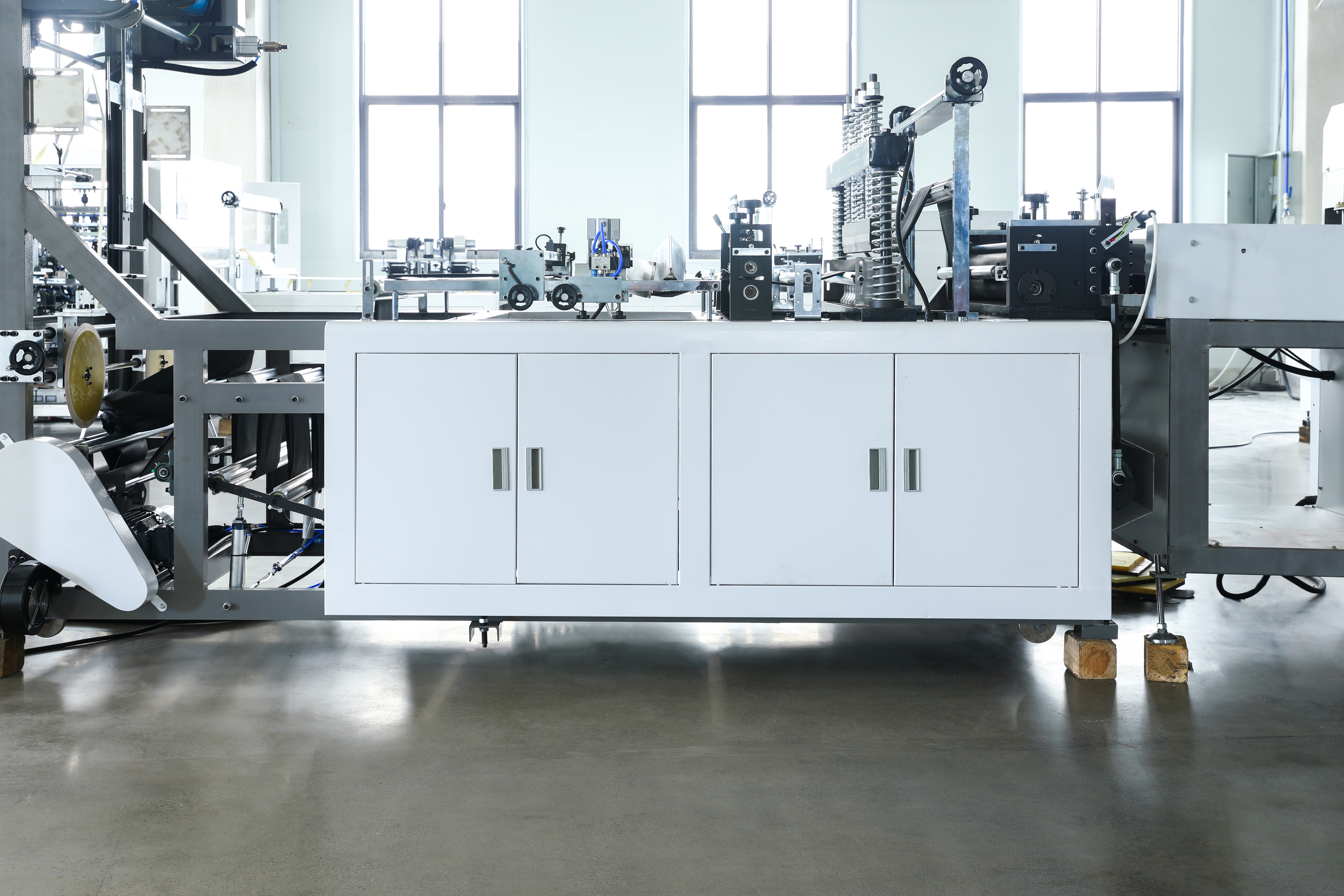 ONL-B700 Nicht gewebter 5 in 1 Beutelherstellung (ohne Online-Griff)