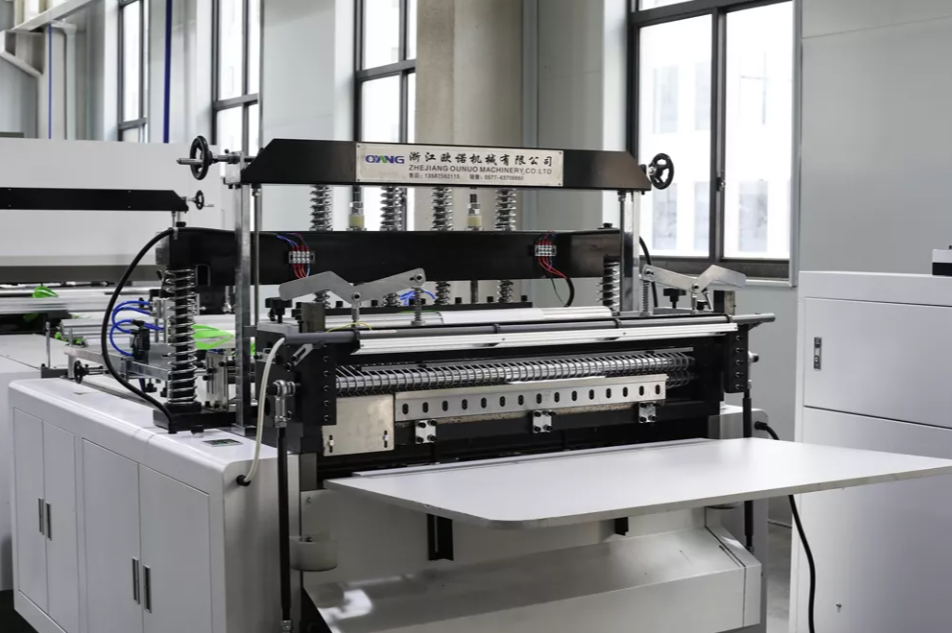 Smart 17 XC700 Nicht gewebter 3-in 1-Taschenherstellungsmaschine mit Online-Griff